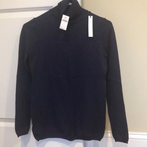 Gap navy blue turtleneck sweater